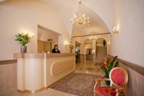 Гостиница Hotel Cavour  Болонья